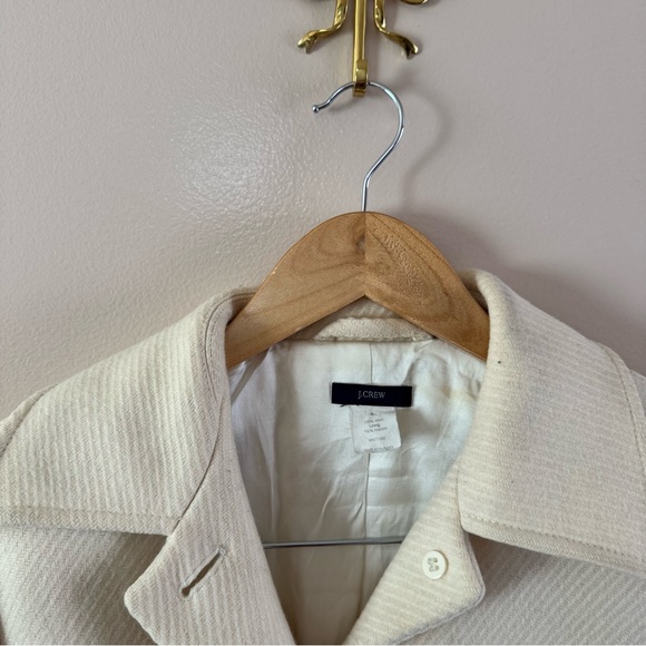 J. Crew‎ Wool Ivory Button Front Short Length Pocket Front Size 4 Classy Elegant - Picture 2 of 5